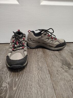 Kids Moab Merrells 1.5 Great condition